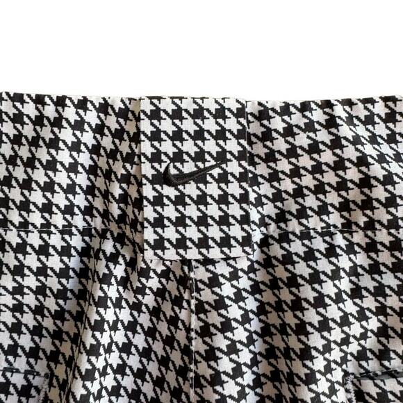 🍀 Nike Golf Womens FitDry Shorts Black White Houndstooth Pockets Logo Zip 2 - Picture 6 of 7